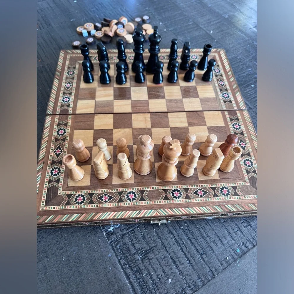 Vintage Chess Checkers and Backgammon Game Set Mosaic Wooden Walnut board - Picture 2 of 6